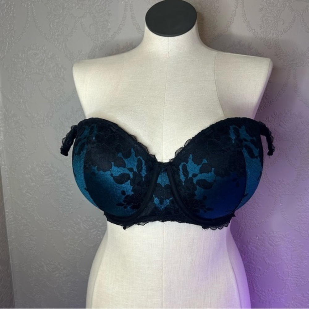 Elegant Black and Teal Lace Strapless Bra Torrid 40DDD